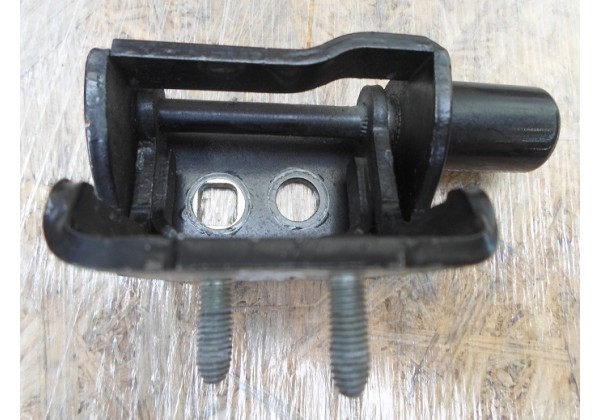 Петля задніх правих дверей, нижній Renault Clio III, хетчбек, 8200416347